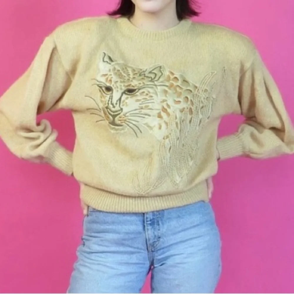 Vintage Escada Mohair Wool Leopard Embroidered Sweater Tan Size Small - Picture 1 of 8